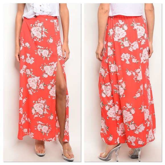 🚨 SALE! Tomato Red Floral Skirt - Picture 2 of 2